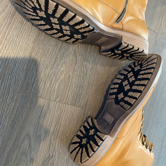 J75 Jump boots- size 12 mens main image 6